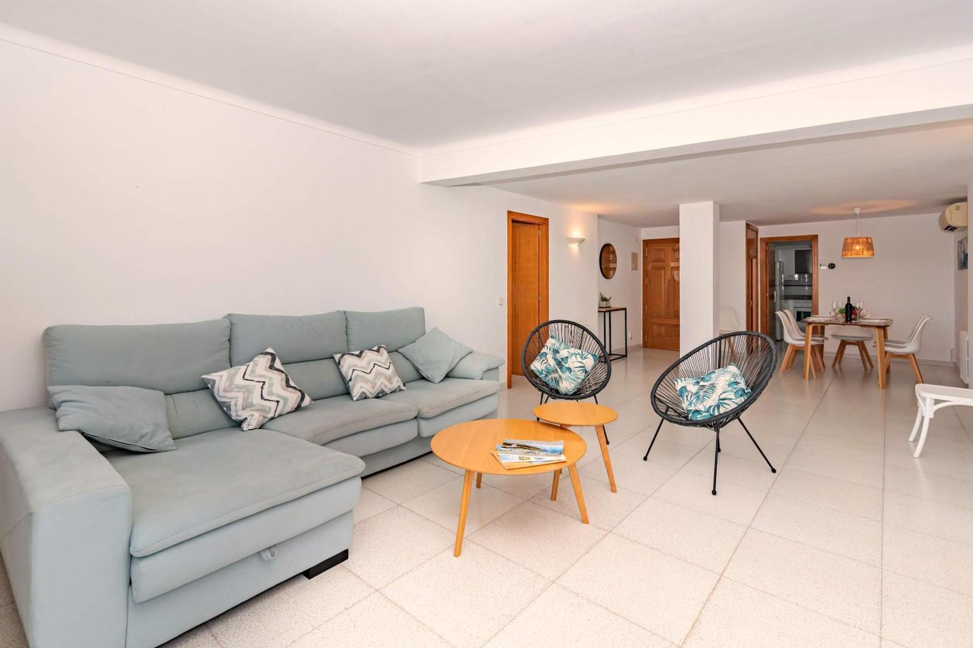 Vora Mar Beachfront Apartment By Sealand Villas Port de Pollença Eksteriør billede