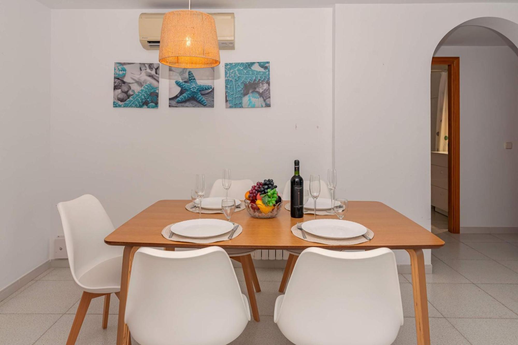 Vora Mar Beachfront Apartment By Sealand Villas Port de Pollença Eksteriør billede